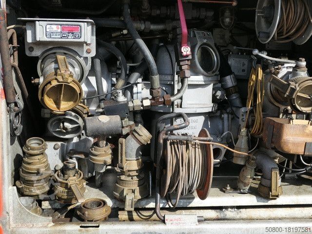 Tanker semitrailer Esterer , 32.700ltr., Sening Pumpe,Bodenbefüllung