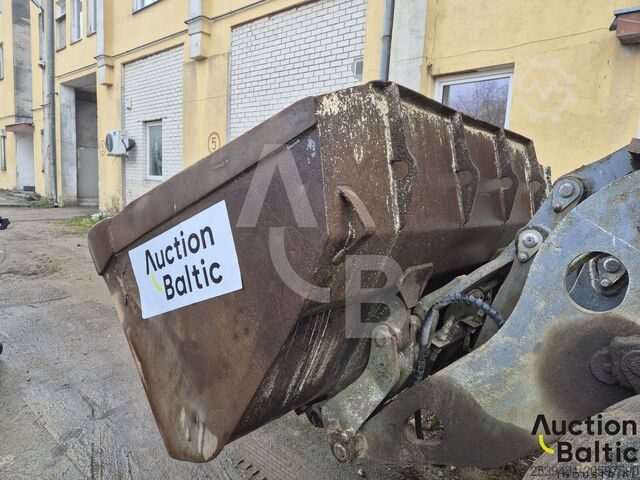 Utovarivač točkova Terex TL 260