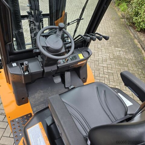 Ηλεκτρικό περονοφόρο τετράτροχο HC Hangcha CPD30-XEY2HA-SI