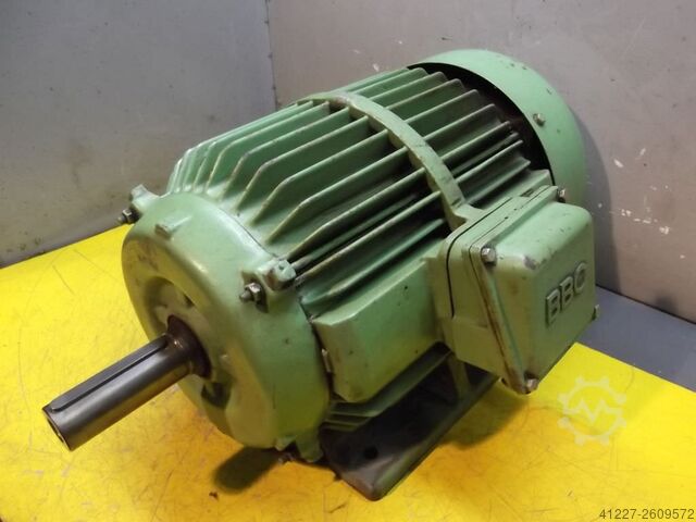 Elektromos motor 4,4 / 8-6 kW 725/1440/970 1 / min BBC QUX160L8/4-6AG