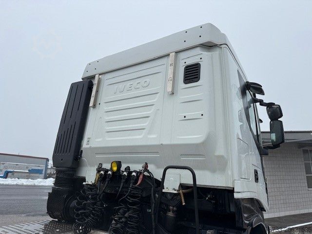 Tractor estándar IVECO X-Way AS440X48T/P ON+ Intarder Kipphydraulik