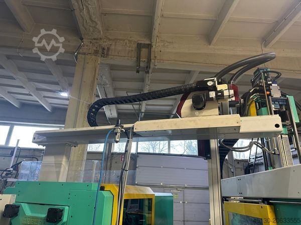 Fröccsöntőgép Arburg 470S 1100-400