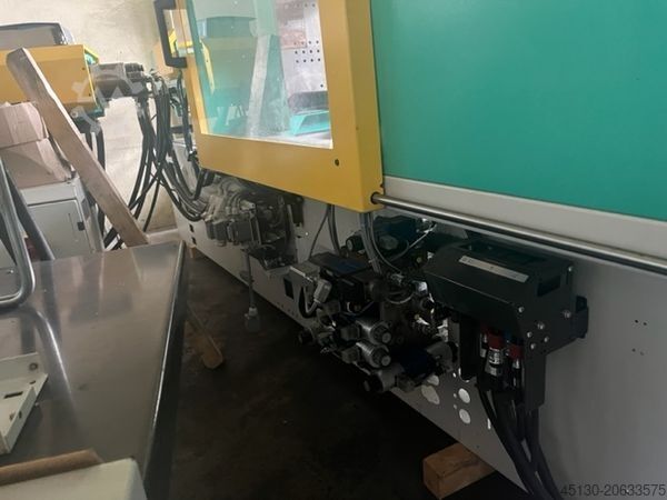 Fröccsöntőgép Arburg 520S 1300-800