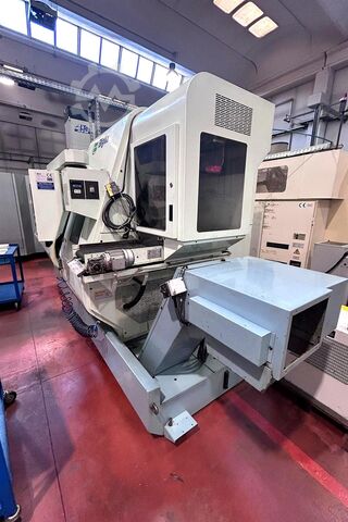CNC eszterga és maró központ BIGLIA B 765Y3