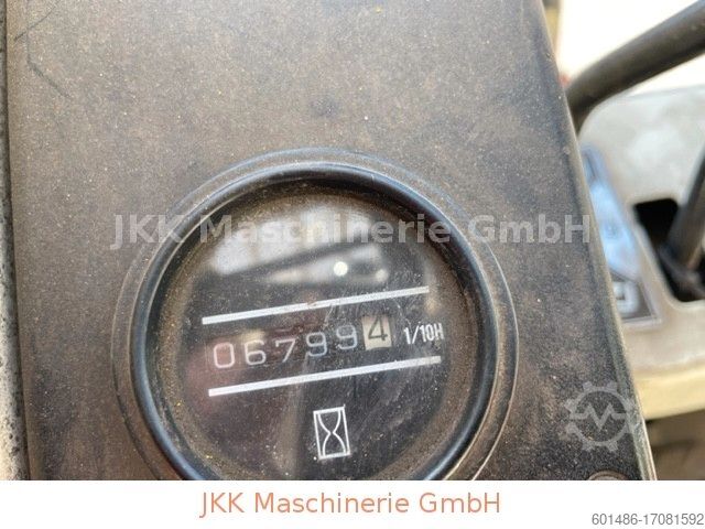 Carrello elevatore frontale NISSAN F35 U mit Gas und Benzin