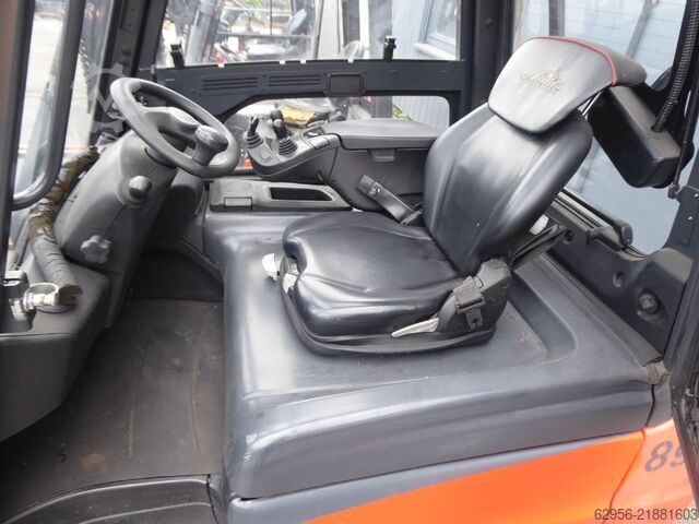 Elektrický 4kolový vysokozdvižný vozík Linde E30/600