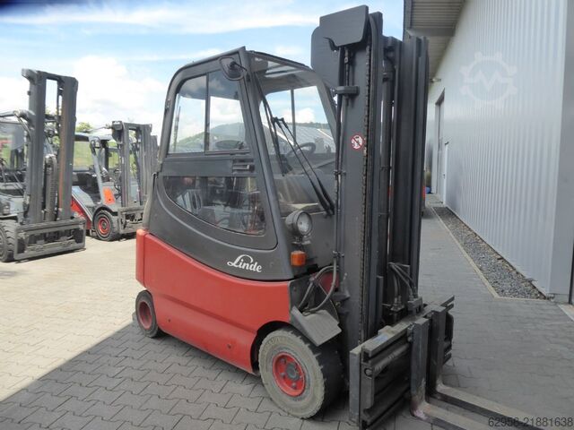 Chariot élévateur électrique à 4 roues Linde E25-03/600
