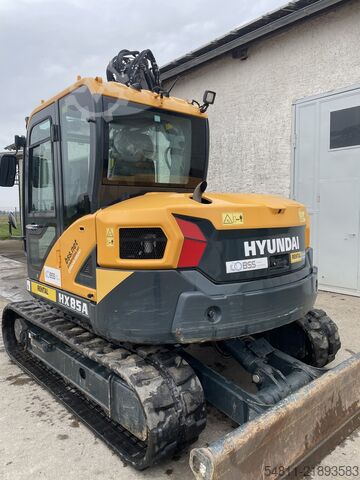 εκσκαφέας ερπυστριοφόρος Hyundai HX85A