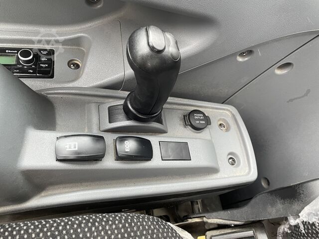 εκσκαφέας ερπυστριοφόρος Hyundai HX85A