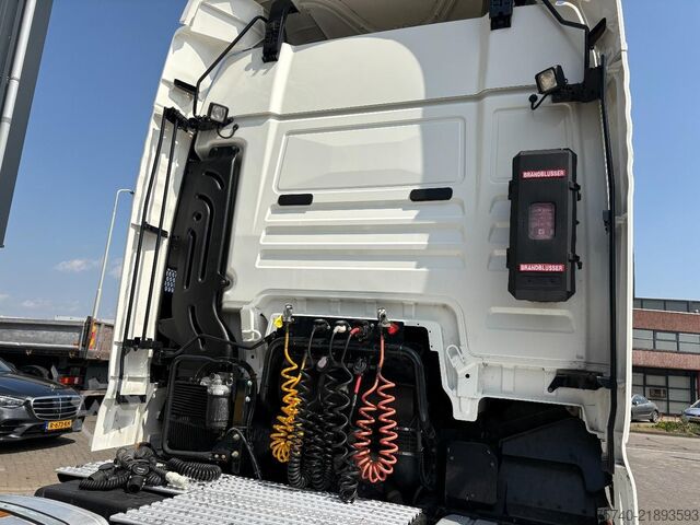 Tracteur standard MAN TGX 18.470 + RETARDER + EURO 6 + 2x in stock