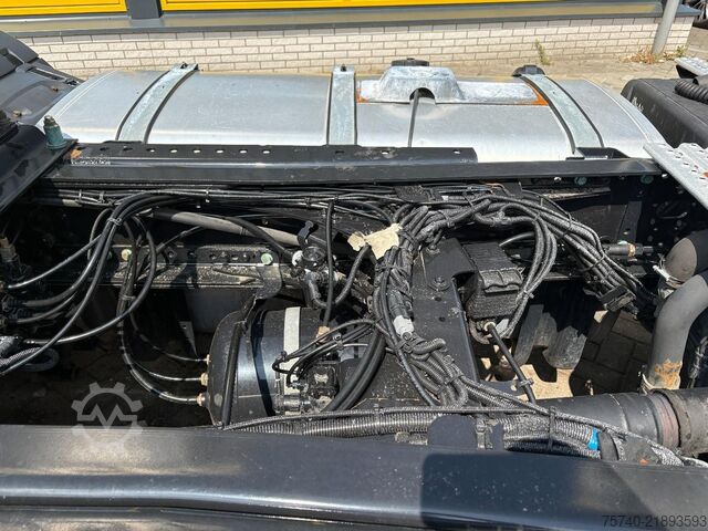 Tracteur standard MAN TGX 18.470 + RETARDER + EURO 6 + 2x in stock