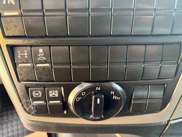 Tracteur standard MAN TGX 18.470 + RETARDER + EURO 6 + 2x in stock