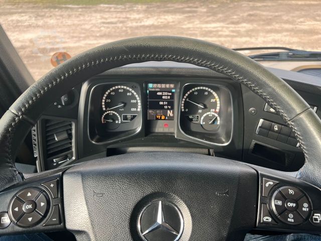 Camião de caixa fechada MERCEDES-BENZ 2545 LL 6x2/4 Koffer Doppelstock LBW Giga