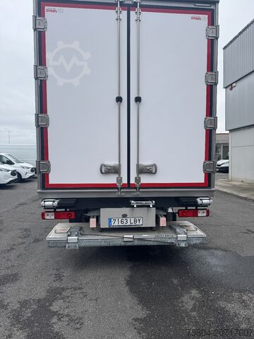 Camião frigorífico Renault D 26 WIDE