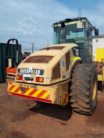 Enkele wals Caterpillar CP76