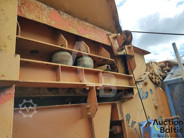 Bodenbearbeitungsmaschine BMD RA700/4