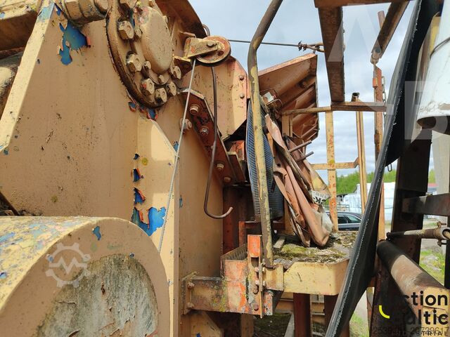 Bodenbearbeitungsmaschine BMD RA700/4