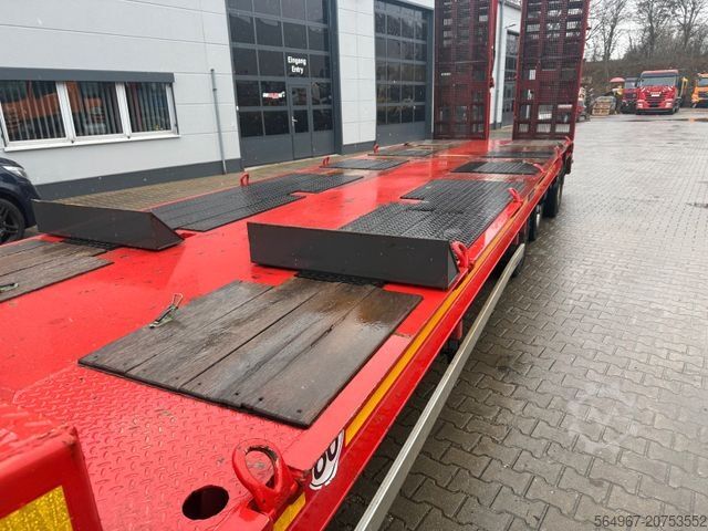 Τυπική μονάδα τράκτορα MERCEDES-BENZ 1845 Actros mit Goldhofer STN L3 Tieflader Rampe