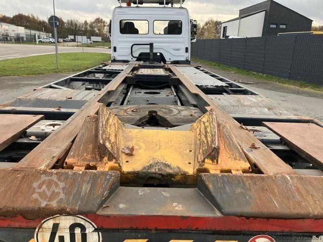 Değiştirilebilir kasalı kamyon WBH 25