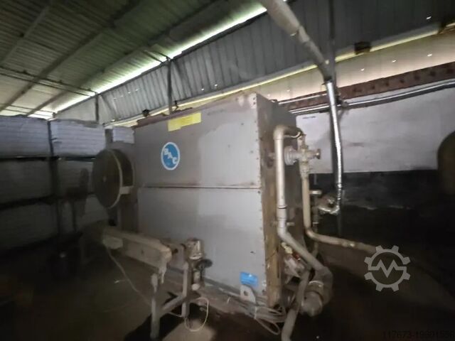 Polovna punilica SIDEL za negaziranu vodu u PET bocama, kapaciteta 25200 boca/čas. AF (Ateliers François) 