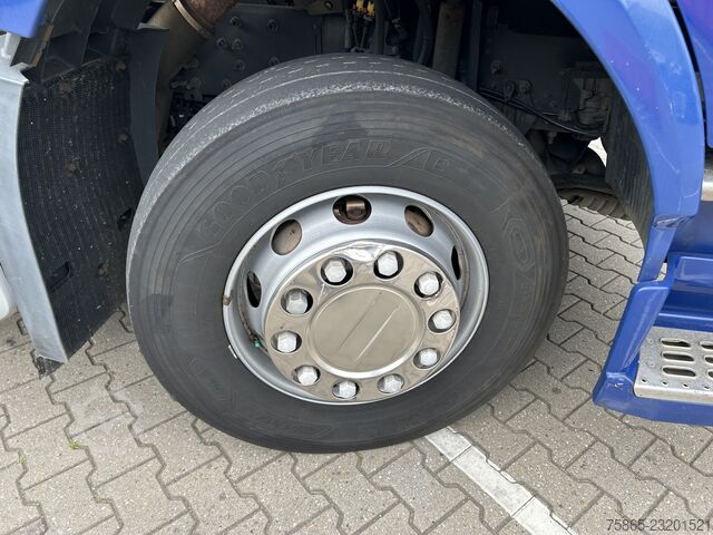 Volvo FM 330 Globetrotter / 742 dkm / VEB+ / Spoilers / NL Truck Volvo FM 330 Globetrotter / 742 dkm / VEB+ / Spoilers...