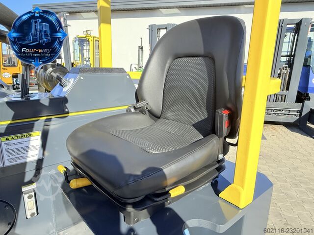 Vierwegvorkheftruck Combilift C3000CB GAS TRIPLEX 4900 POSITIONER