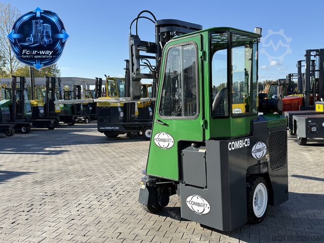 Carretilla retráctil de 4 vías Combilift C2500CB DIESEL TRIPLEX 6000 POSITIONER