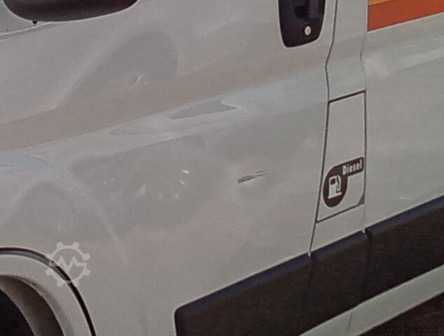 Lakókocsi/lakóautó Fiat Weinsberg Carabus 600 K | 4 Posti Letto | Completamente Attrezzato