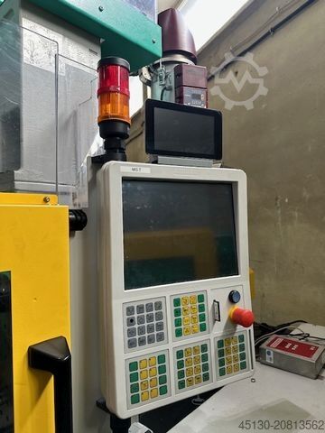 Fröccsöntőgép Arburg 270C 400-70 e²