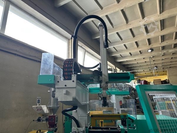 Fröccsöntőgép Arburg 270C 400-70 e²