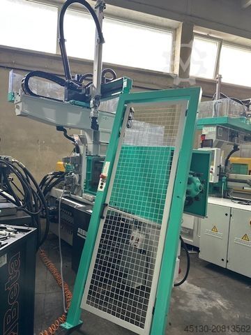 Fröccsöntőgép Arburg 270C 400-70 e²