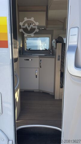 Półzintegrowany kamper Fiat Ducato Carasuite 650 MF 5 | 5 Posti Letto | Semintegrato
