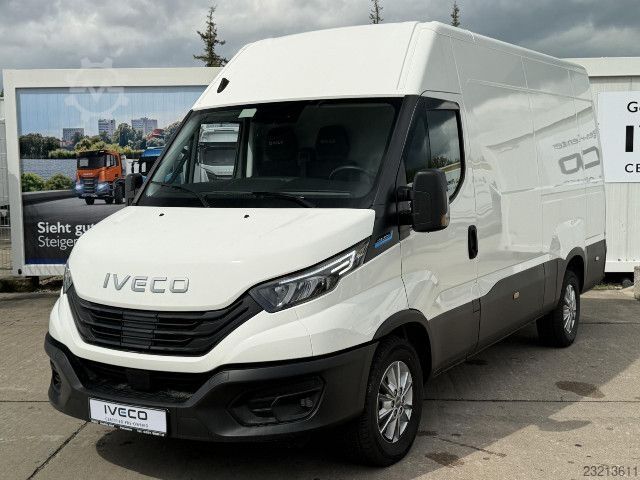 Furgone isotermico frigorifero IVECO 38S14E V Kühlausbau / ACC / LED / RFK / AHK