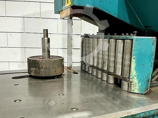 Máquina de serrar fita Stenner ST 100