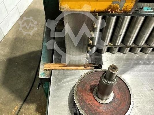 Máquina de serrar fita Stenner ST 100
