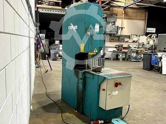 Máquina de serrar fita Stenner ST 100