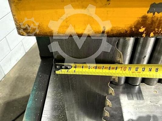 Máquina de serrar fita Stenner ST 100