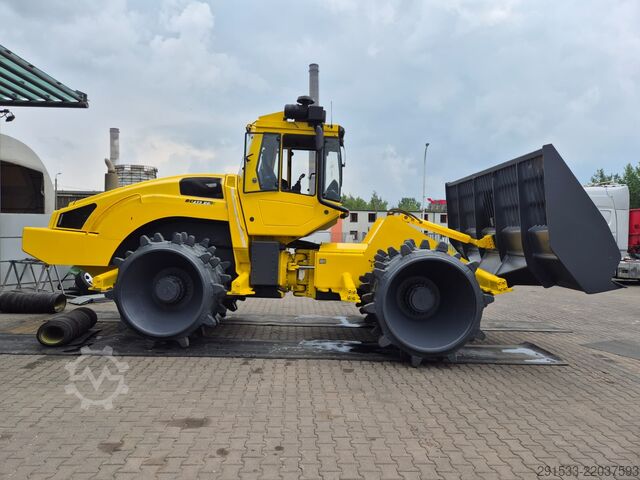 Lerakó tömörítő Bomag BC472 RB - Compactor