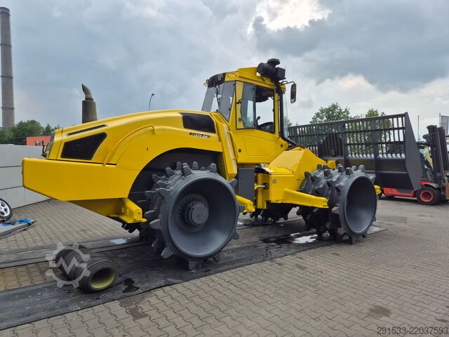 Lerakó tömörítő Bomag BC472 RB - Compactor