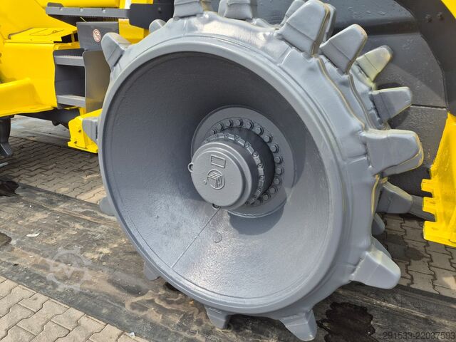 Lerakó tömörítő Bomag BC472 RB - Compactor