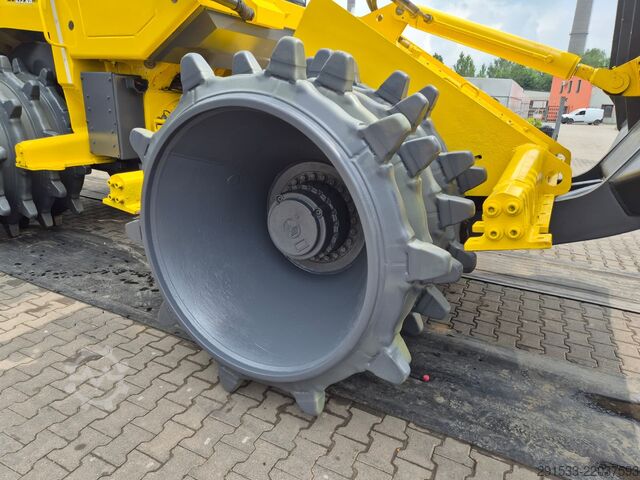 Lerakó tömörítő Bomag BC472 RB - Compactor