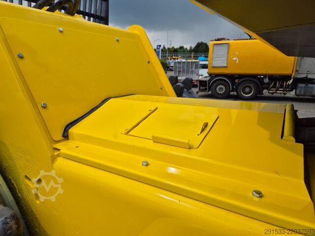 Lerakó tömörítő Bomag BC472 RB - Compactor