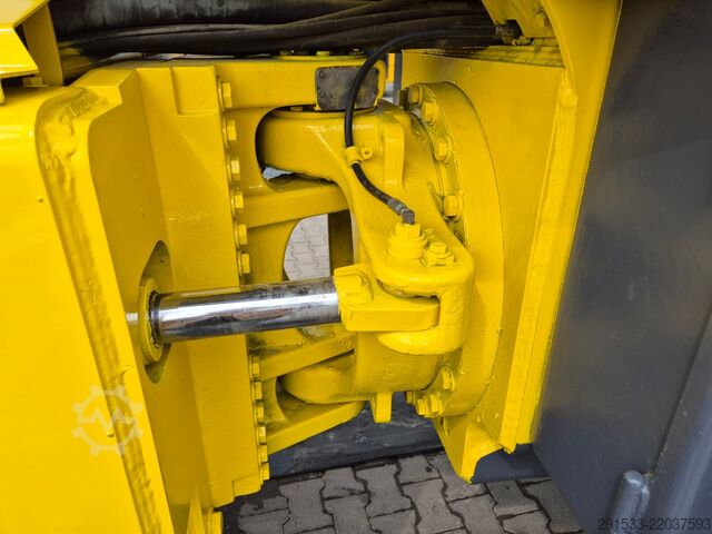 Lerakó tömörítő Bomag BC472 RB - Compactor