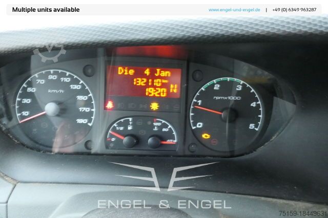 Furgon skrzyniowy iveco Daily 35 S11 C30C AUTOMATIK KAMERA Regale LUFT DURCHGANG EURO-5 CoC