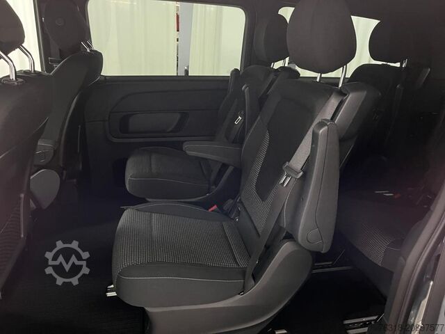 Minibusz Mercedes-Benz V 250 d lang Style Plus AHK Multibeam Distr