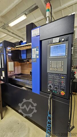 Centro di lavoro verticale Hwacheon Vesta 1000 12K