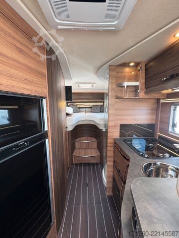 Integrisani kamper KNAUS Sun i 700 LEG