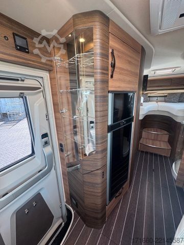 Integrisani kamper KNAUS Sun i 700 LEG