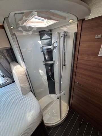 Integrisani kamper KNAUS Sun i 700 LEG