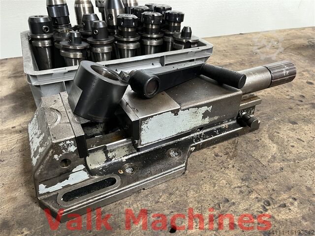 Centrum obróbcze Chevalier 1418VMC-40